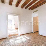 Rent 5 bedroom apartment of 119 m² in Venezia