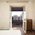 Rent 1 bedroom apartment of 40 m² in milan