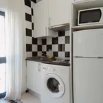 Rent 1 bedroom apartment of 25 m² in Madrid