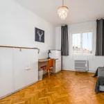 Rent a room of 100 m² in Prague