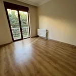 Rent 4 bedroom apartment of 140 m² in İstanbul