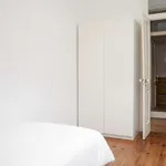 Rent a room of 120 m² in lisbon