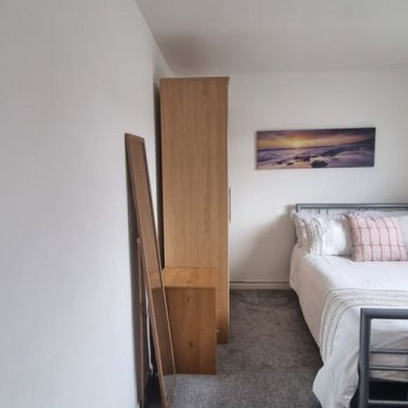 Shared accommodation to rent in Castle Avenue, Northampton 6Lf, UK NN3 Duston