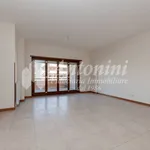 Rent 5 bedroom house of 142 m² in Rome