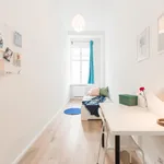 Rent 5 bedroom apartment in Berlin