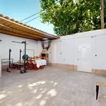 Rent 2 bedroom house of 64 m² in Madrid