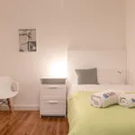 Rent 5 bedroom apartment in Lisbon