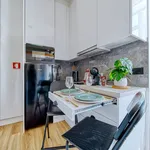 Rent 1 bedroom apartment of 25 m² in Lisbon