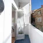 Rent a room of 80 m² in valencia