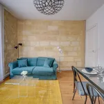 Appartement de 646 m² avec 2 chambre(s) en location à Bordeaux