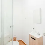 Alquilo 8 dormitorio apartamento de 143 m² en Valencia