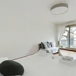 Rent 2 bedroom apartment of 40 m² in Paris 17