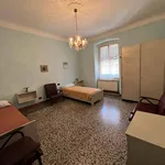 Rent 2 bedroom apartment of 80 m² in Genoa