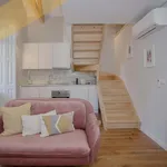 Rent 4 bedroom apartment of 51 m² in Porto