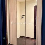 Rent 5 bedroom apartment of 80 m² in Naples