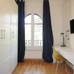 Rent a room of 120 m² in barcelona