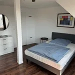 Miete 3 Schlafzimmer wohnung von 90 m² in Düsseldorf