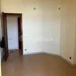 Affitto 2 camera appartamento di 99 m² in Palermo