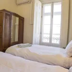 Rent 3 bedroom apartment in lisbon