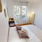 Rent 4 bedroom apartment in Courbevoie