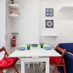 Rent 1 bedroom apartment of 37 m² in lisbon