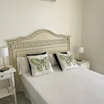 Rent 3 bedroom apartment of 300 m² in Marbella