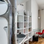 Rent a room of 65 m² in Paris