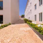 Rent 2 bedroom apartment of 103 m² in Lisbon