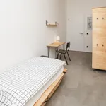 Miete 5 Schlafzimmer wohnung von 12 m² in Berlin