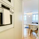 Rent 1 bedroom apartment of 45 m² in lisbon