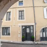 Appartement de 125 m² avec 2 chambre(s) en location à Blaye