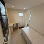 Rent 3 bedroom apartment in Liège