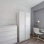 Alquilar 4 dormitorio apartamento en Valencia