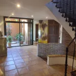 Rent 4 bedroom house of 330 m² in Marbella