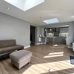 Rent 4 bedroom house in Woking