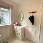 Rent 4 bedroom apartment in Surrey Heath