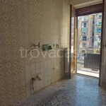 Affitto 3 camera appartamento di 95 m² in Taranto