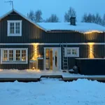 Rent 6 rooms house of 190 m² in Luleå kommun