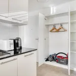 Miete 2 Schlafzimmer wohnung von 52 m² in Zürich