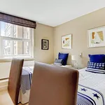 Rent 3 bedroom flat in London