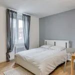 Appartement de 100 m² avec 5 chambre(s) en location à Lille