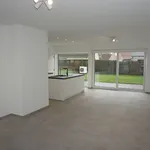 Rent 4 bedroom house of 246 m² in Kortemark