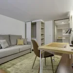 Rent 3 bedroom apartment of 70 m² in Barcelona