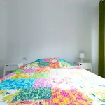 Rent a room of 130 m² in granada