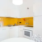 Rent 2 bedroom apartment of 65 m² in milan