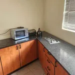 Rent 1 bedroom apartment in Johannesburg