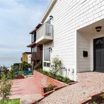 Rent 6 bedroom house of 264 m² in manhattan beach