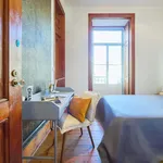 Rent a room of 111 m² in Lisboa