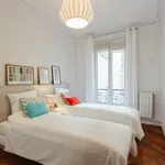 Appartement de 82 m² avec 2 chambre(s) en location à Paris