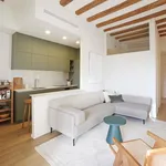 Rent 5 bedroom apartment of 50 m² in Barcelona